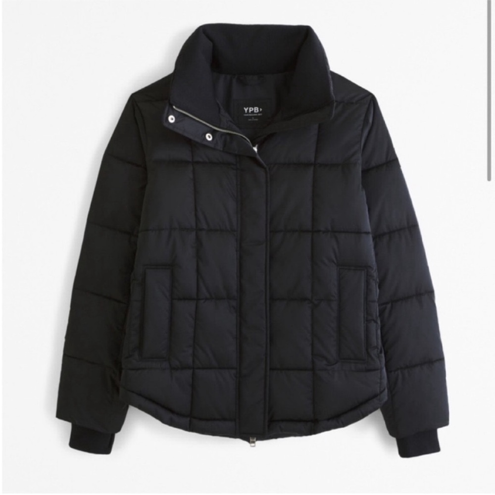 Abercrombie and Fitch ypb on the go puffer